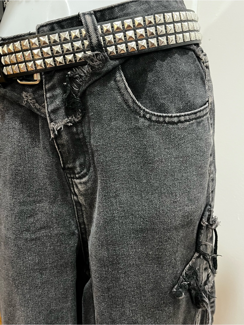 Grunge Black Baggy Jeans with Distressed Detailing - Women